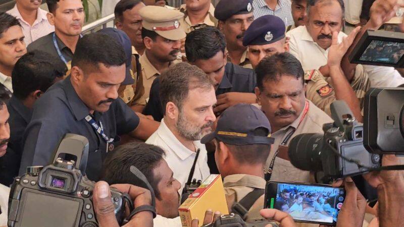 mp rahul gandhi arrived coimbatore airport will discuss with Badagas in nilgiris district today