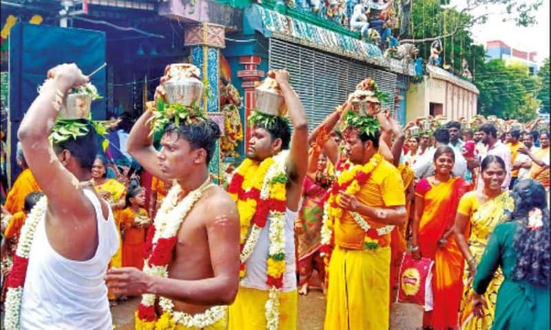 Palkuda festival held in Sri Kalyana Mariamman Temple, Thirumanancheri.