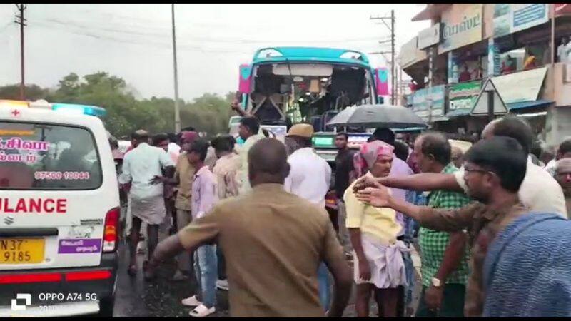 6 persons injured and 2 persons in dangerous condition while private bus make a accident in tirupur