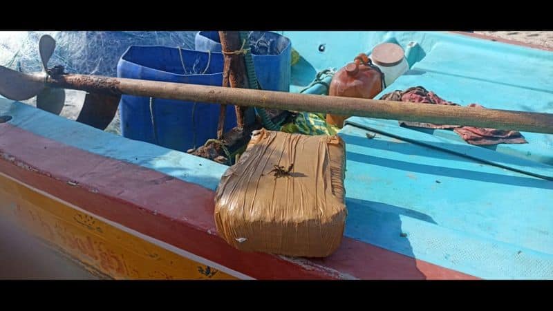 floating of ganja packets rescued by fishermen in karaikal district