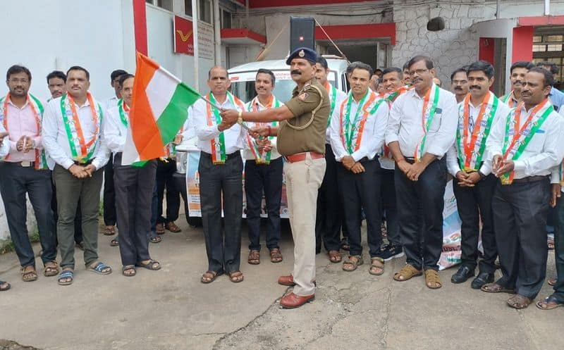 har ghar tiranga public awareness campaign by udupi post office gvd