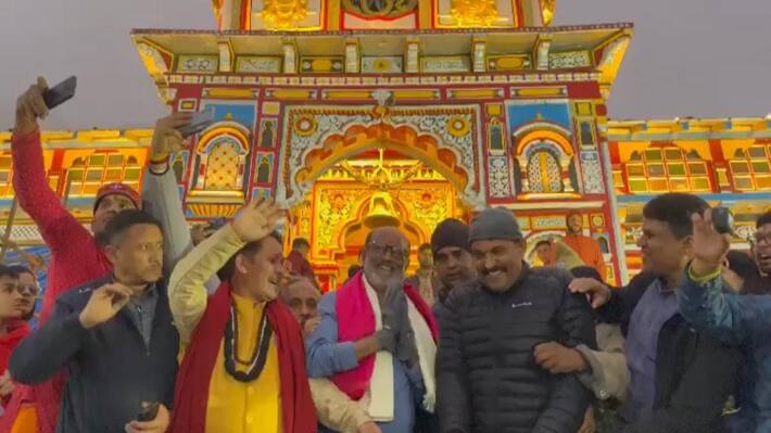 Rajinikanth At Badrinath Dham