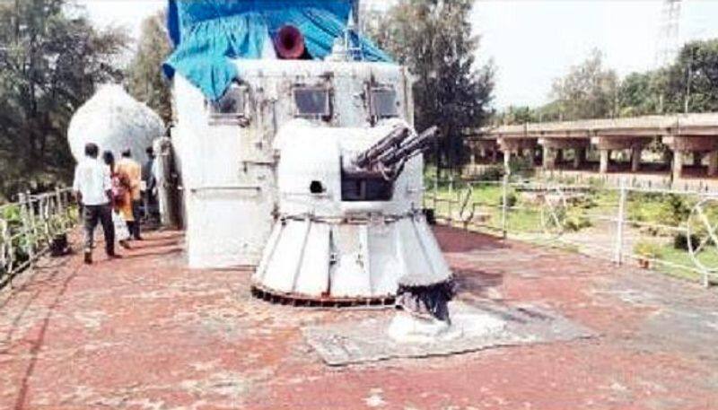 INS Chappell Warship Rusting at Rabindranath Tagore Beach in Karwar grg