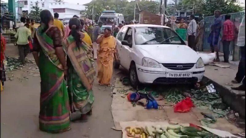 3 persons injured while car hits weekly vegetable market at vadavalli bus stand in coimbatore