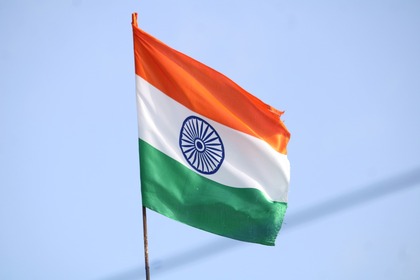 <p>15 अगस्त के दिन हर कोई देशभक्ति से सराबोर होता है लेकिन तिरंगे को लेकर लोग ऐसी गलतियां करते हैं जिस कारण उन्हें भारी जुर्माना या फिर सजा हो सकती है।  </p>

