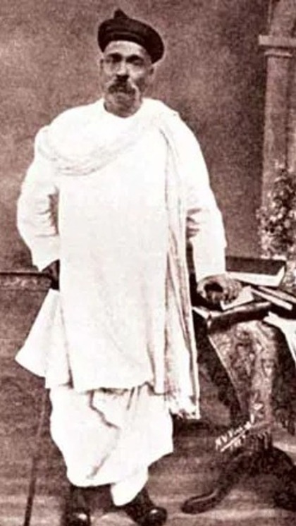 <p>" स्वराज मेरा जन्मसिद्ध अधिकार है और मैं इसे लेकर रहूंगा " </p>
