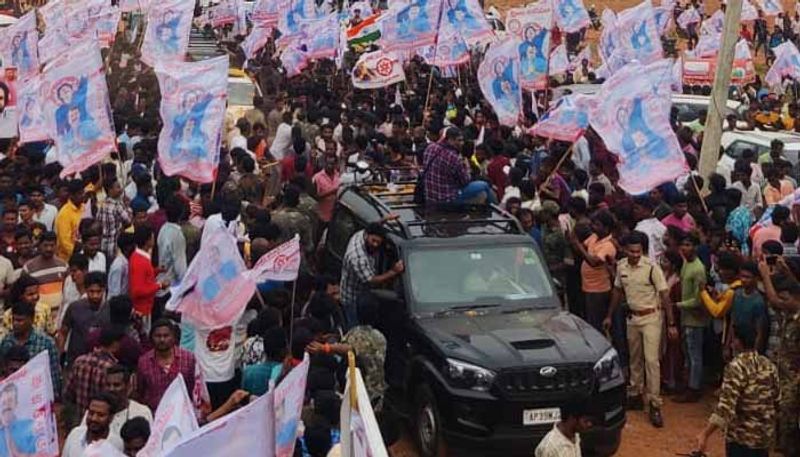 Jana Sena  Chief Pawan Kalyan  Visits  Vissannapet lands lns