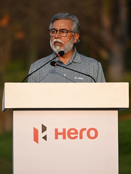 <p>रिपोर्ट के अनुसार, 13 अगस्त 2023 को हीरो मोटोकॉर्प की 59900 करोड़ रुपये यानी 599.17 करोड़ रुपये मार्केट कैपिटल है। </p>
