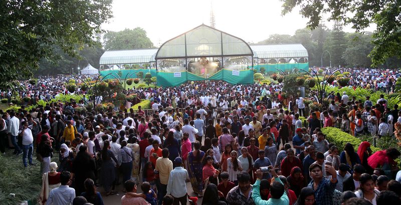 Lalbagh Flower Show Ends 8 Lakh People Views Record Revenue Collection From Tickets Crores Of Profit gvd