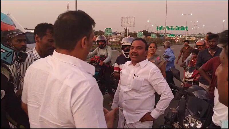 mp a rasa helped young man who injured bike accident in national highway