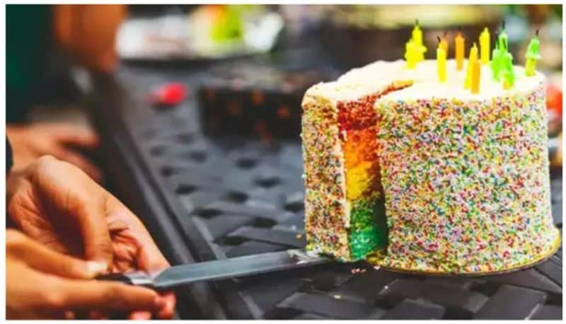 restaurant charged 1800 rupees for cutting a cake into 20 pieces social media demands all details to be revealed afe