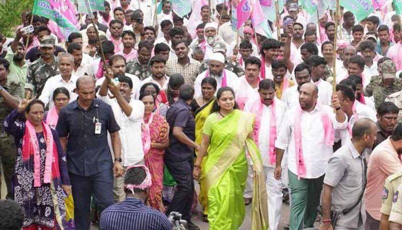 BRS  MLC  Kalvakuntla Kavitha fires On Congress in Bodhan lns