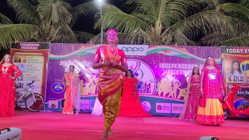 young women participate fashion show at puducherry