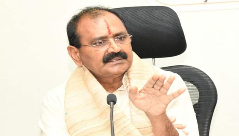 చేతి కర్రలు ఇచ్చి చేతులు దులుపుకోం..  భూమన కరుణాకర్ రెడ్డి కీలక వ్యాఖ్యలు