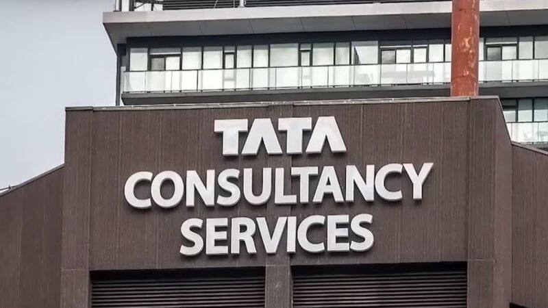 TCS implement Dress code for employees after Work from office mandatory ckm