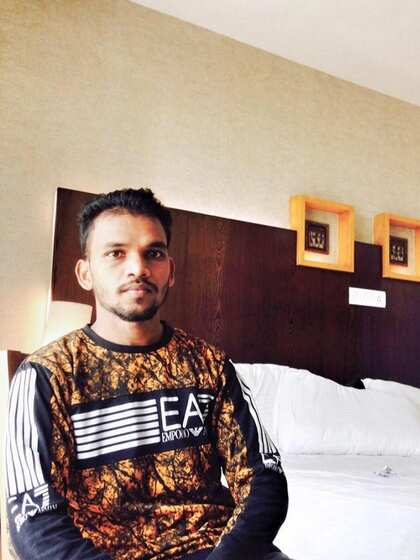 <p>झारखंड के सरायकेला के बासुरदा गांव के रहने वाले कामदेव पान ने शुरुआती पढ़ाई गांव से ही की। बचपन से ही पढ़ाई में तेज थे।</p>
