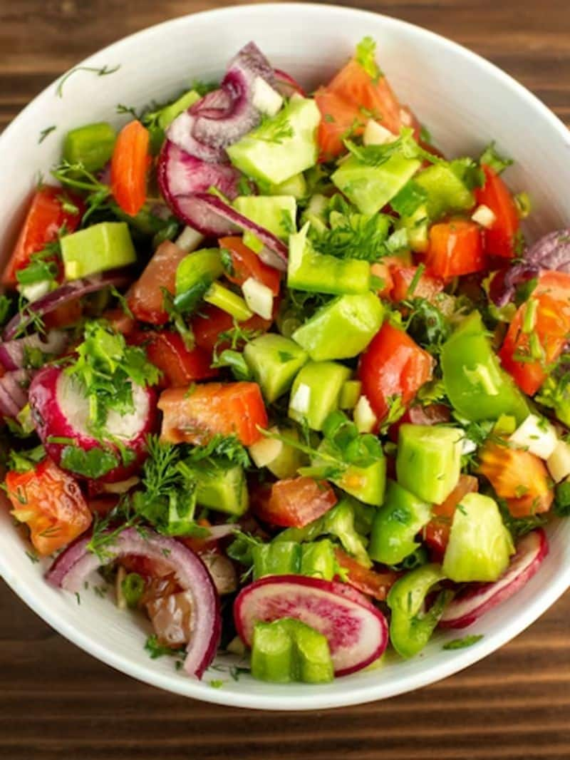 health benefits of eating salad daily 