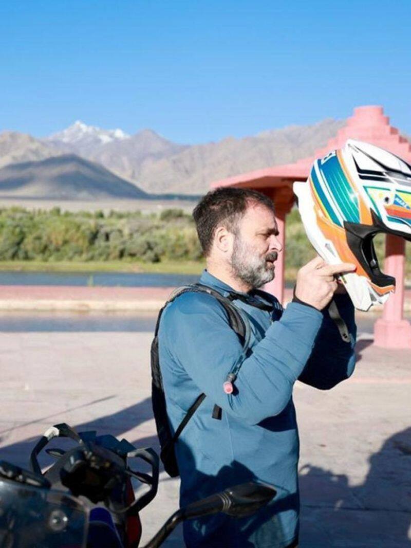 Rahul Gandhi rides to Pangong Lake during Ladakh visit ZKAMN