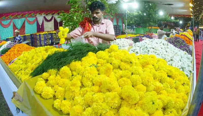 The price of flowers has increased on the occasion of Karthik Deepam KAK