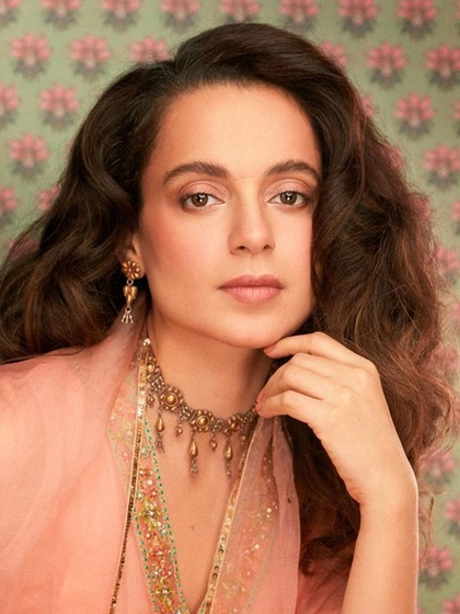 <p>कंगना रनौत  ( kangana ranaut ) ने अपनी इंस्टाग्राम स्टोरीज पर लिखा, उनके पास कभी सनस्क्रीन नहीं रही: 'अगर मुझे धूप मिलती है, तो यह मेरे लिए एक पार्टी है ।</p>
