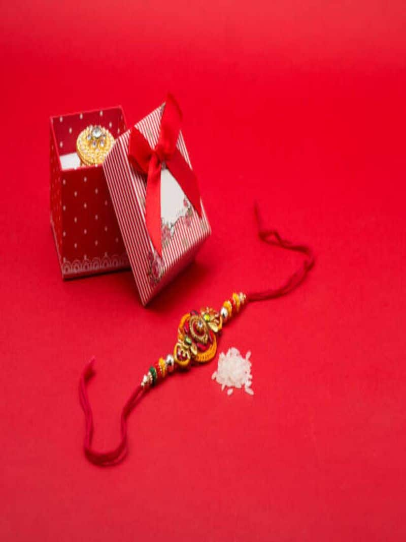 best raksha bandhann2023 gift ideas for your brother in tamil