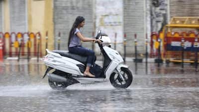 मॉनसून में रखें अपने बालों का खास खयाल