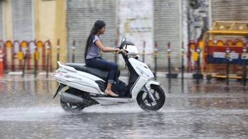 how to take care of your hair in monsoon  ZKAMN