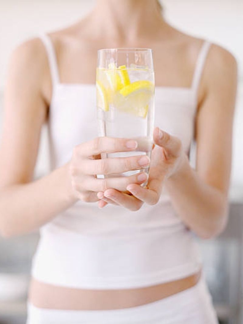 do you drink warm lemon water on an empty stomach-rse-