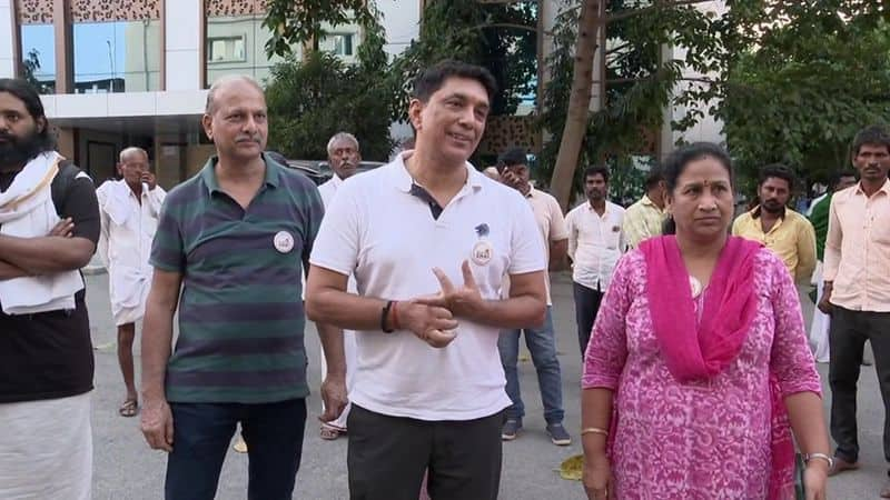 Rakesh Nayyar, the Chandrayaan scientist who serves tea to cancer patients in Bengaluru vkp