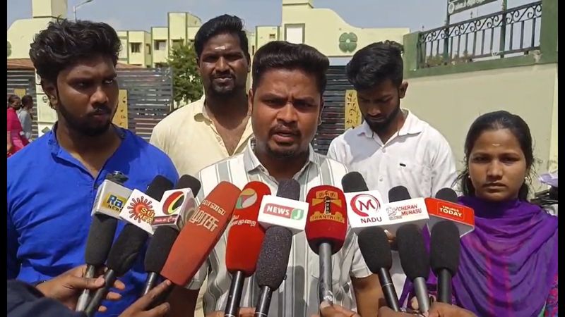 college students protest against professor who did sexual abuse in government arts college in tirupur