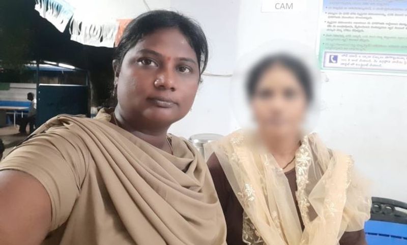 Disha Police rescue woman teacher in trouble AKP 