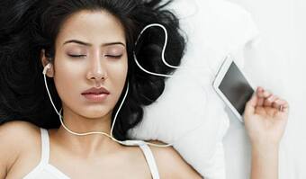 Listening loudly? Learn how earbuds can harm your hearing