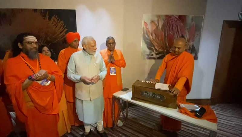 Special spiritual welcome for PM Modi in Johannesburg