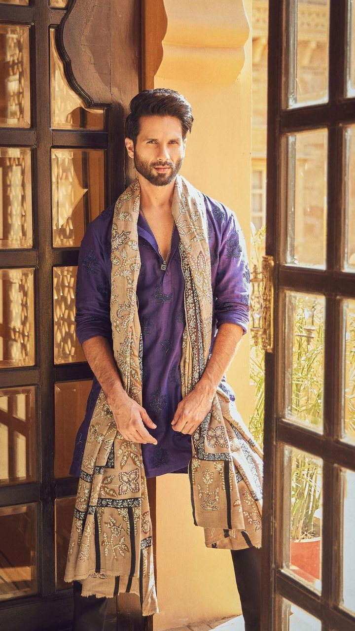 Sahad Raksha राखी पर ब्वॉज पहनें Shahid Kapoor जैसे शॉर्ट कुर्त, दिखेंगे एकदम दमदार ...