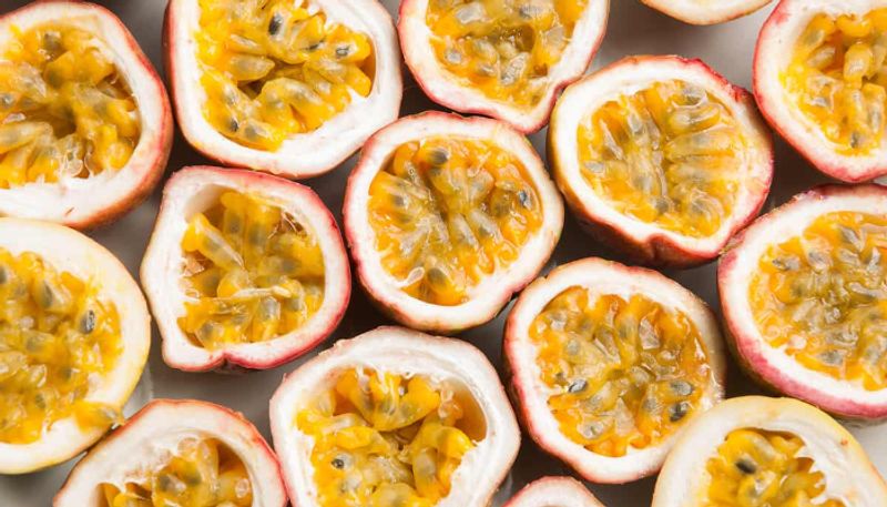 100 gram serving of passion fruit contains azn