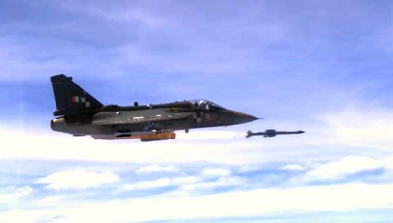 India successfully test-fires air-to-air ASTRA missile from LCA Tejas (WATCH)