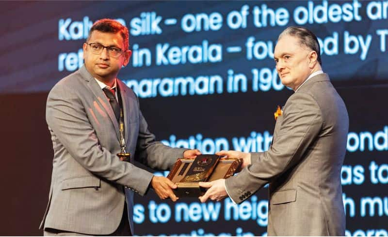 Kalyan Silks win Raymond suits sales award