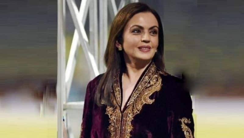 Do you know the price of this watch worn by fashion icon Nita Ambani?-sak