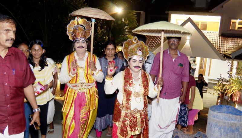 onam carol in kochi women mavelis etj