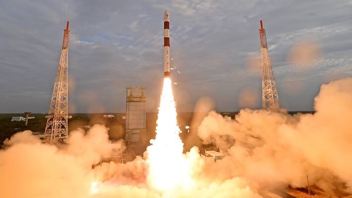 By 2040 indias space economy will be 8 lakh crores instead of Russia-China world is looking towards India-sak