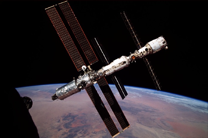 NASA finds top safety risk for the ISS is air leak 