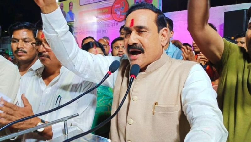 Congress demands action against madhyapradesh home minister as polling conclude smp