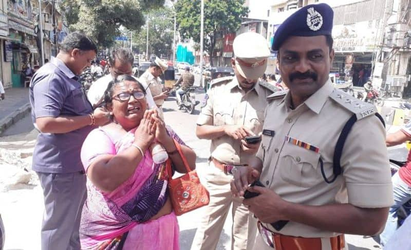 Woman thanks Mahankali ACP Ravinder AKP