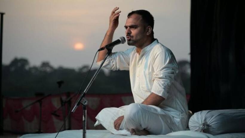 Journalist की नौकरी छोड़ी, दोस्त खोया, प्रधानमंत्री और राष्ट्रपति भी हुए हिमांशु की दास्तानगोई  के क़ायल 