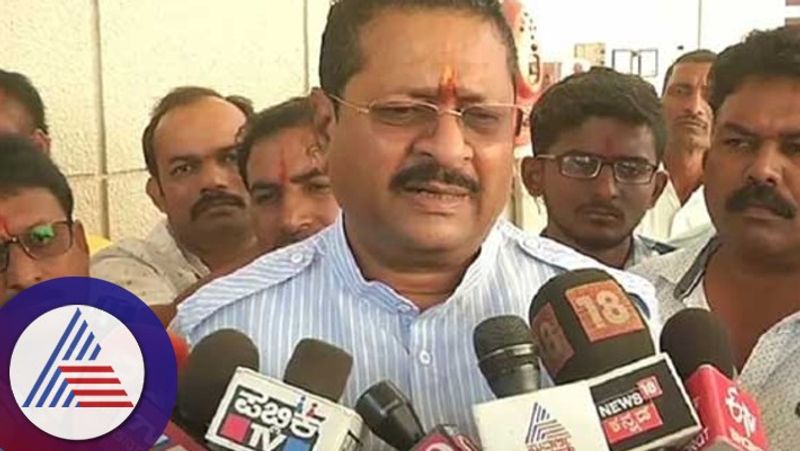 Mla Basanagouda Patil Yatnal Slams On CM Siddaramaiah Over Muda Case gvd