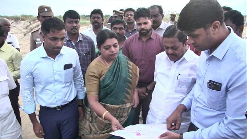 minister ramachandran and geetha jeevan inspects mullakadu seashore in thoothukudi district for sea games vel