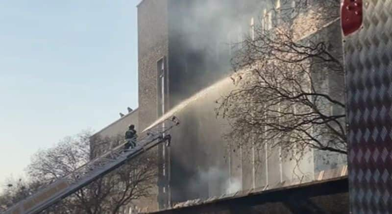 Johannesburg apartment block fire 63 died; casualties may increase