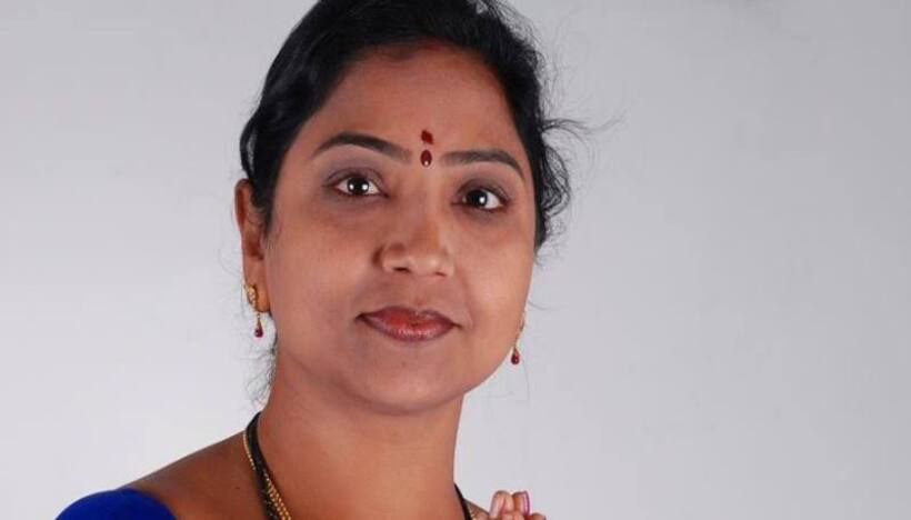 బిఆర్ఎస్ కు గుడ్ బై... కాంగ్రెస్ కు బైబై : పోటీకి మాత్రం సై అంటున్న రేఖా నాయక్ 