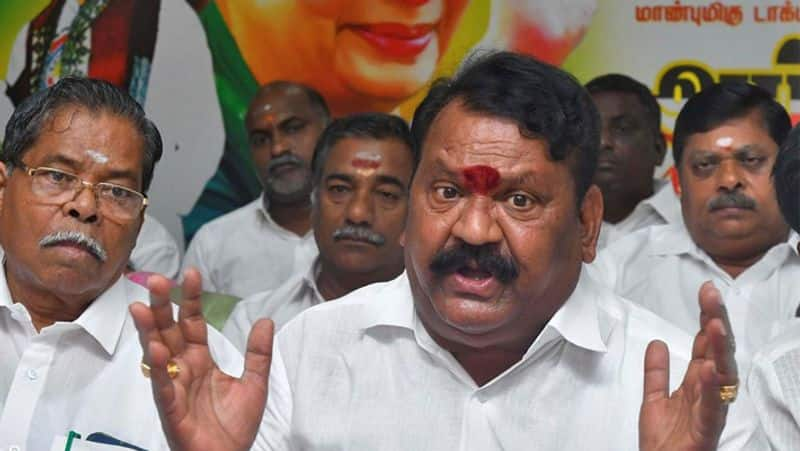 former aiadmk mla om sakthi sekar slams edappadi palaniswami in puducherry vel