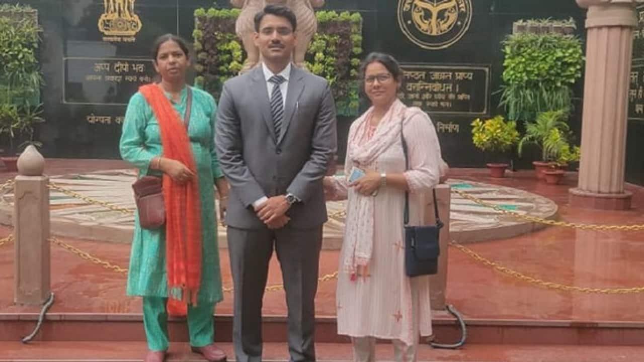 1st अटेम्पट में UPPCS-J टॉपर बने प्रयागराज के शिशिर यादव, इंटरव्यू में ये जवाब देकर हासिल की 2nd रैंक